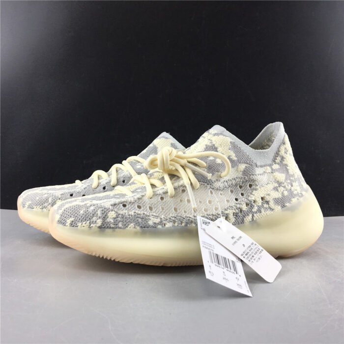کفش پیاده روی آدیداس مدل YEEZY BOOST 350 V3 - تصویر 5